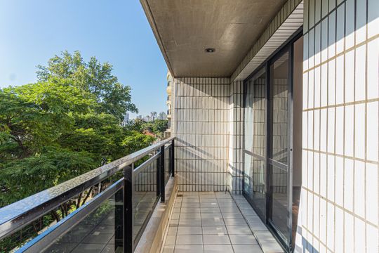 Venda de apartamento mobiliado com 2 quartos e churrasqueira no condomínio. — foto 2