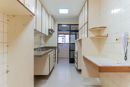 Venda de apartamento mobiliado com 2 quartos e churrasqueira no condomínio. — foto 17