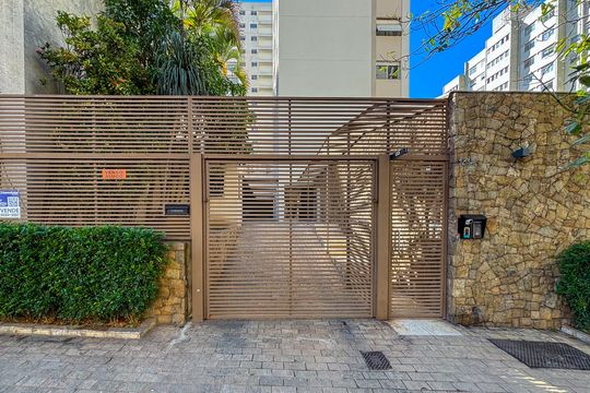 Apartamento com 3 quartos, 1 suíte. Aceitamos compra. Animais de estimação permitidos. — fachada do predio