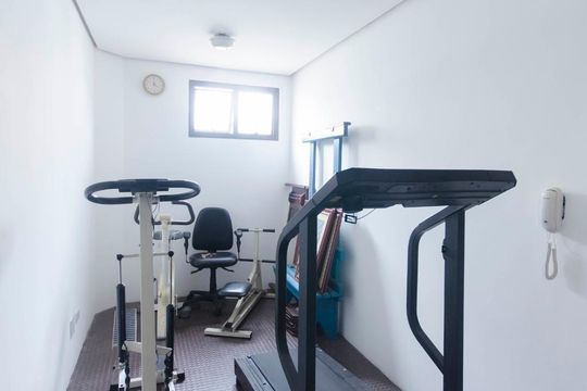 Venda de apartamento mobiliado em Perdizes, com 3 quartos. — Academia