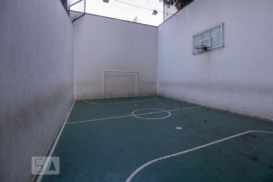 Venda de apartamento mobiliado em Perdizes, com 3 quartos. — Quadra Esportiva