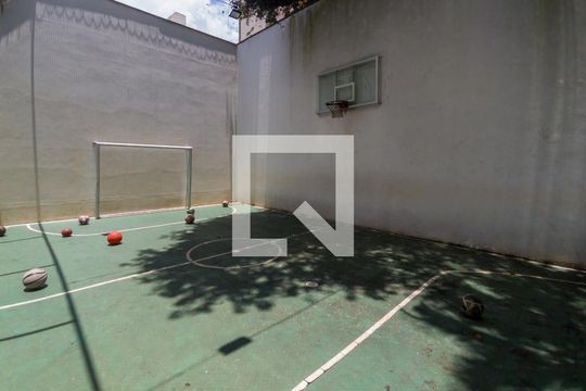 Venda de apartamento mobiliado em Perdizes, com 3 quartos. — Quadra