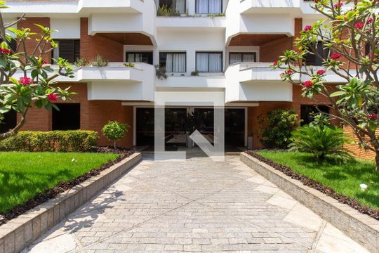 Venda de apartamento mobiliado em Perdizes, com 3 quartos. — Hall de entrada