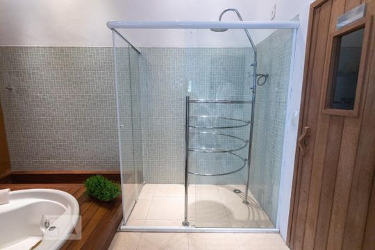 Venda de apartamento mobiliado com 4 quartos, 2 suítes. — Spa