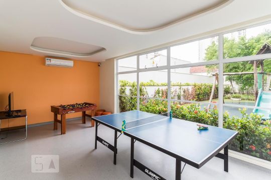 Venda de apartamento mobiliado com 4 quartos, 2 suítes. — Salão de jogos