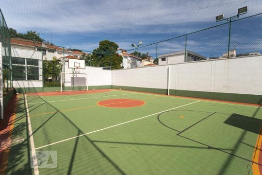 Venda de apartamento mobiliado com 4 quartos, 2 suítes. — Quadra