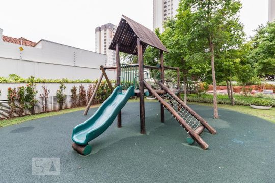 Venda de apartamento mobiliado com 4 quartos, 2 suítes. — Playground