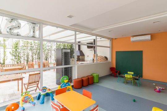 Venda de apartamento mobiliado com 4 quartos, 2 suítes. — Brinquedoteca