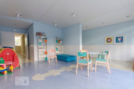 Venda de apartamento mobiliado em Pompeia com 4 quartos, closet e piscina no condomínio. — Brinquedoteca