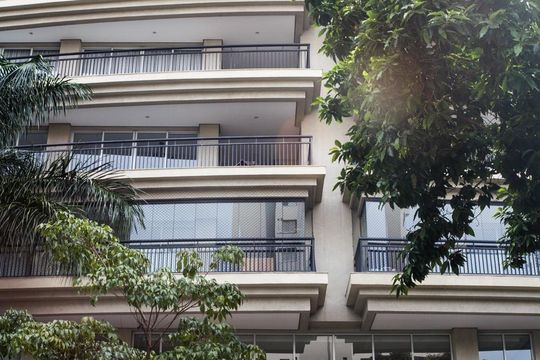 Venda de apartamento mobiliado em Pompeia com 4 quartos, closet e piscina no condomínio. — Fachada