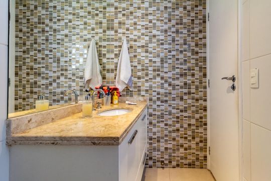 Apartamento à venda, com 221 m², 4 quartos e 4 vagas — foto 29