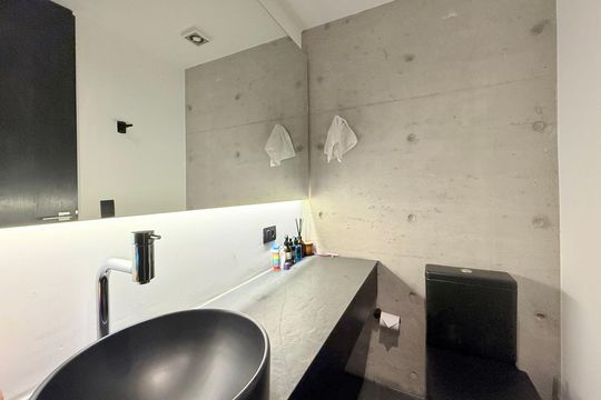 Comprar apartamento mobiliado com 4 quartos, academia no condomínio e aceita pets. — Banheiro Suite 2