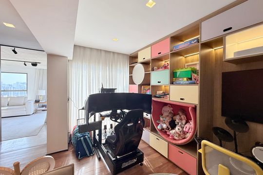 Comprar apartamento mobiliado com 4 quartos, academia no condomínio e aceita pets. — Suite 2