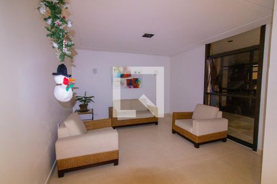 Comprar apartamento mobiliado com 3 quartos, 1 suíte, varanda, academia e churrasqueira. — Hall de entrada
