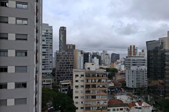 Apartamento em Pinheiros para comprar, 3 quartos, piscina, closet, aceita pets, mobiliado. — foto 35