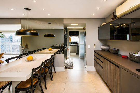 Comprar apartamento mobiliado com 2 quartos, varanda e quintal. Academia e churrasqueira no condomínio. — foto 14