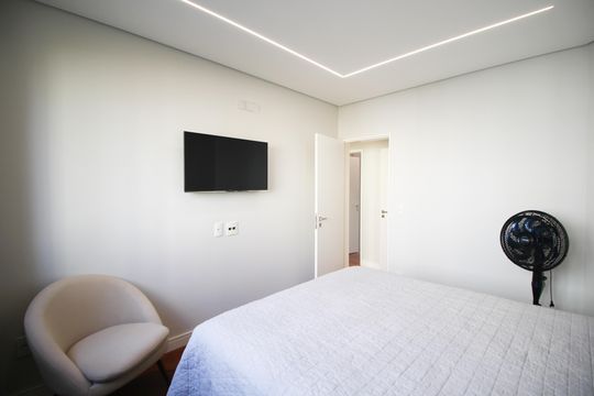 Apartamento com 3 quartos, piscina e academia no condomínio, ideal para comprar. — Quarto 1