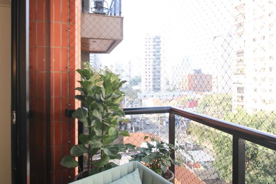 Apartamento com 3 quartos, piscina e academia no condomínio, ideal para comprar. — Varanda