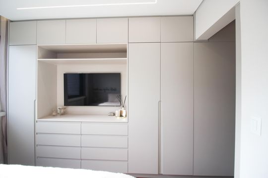 Apartamento com 3 quartos, piscina e academia no condomínio, ideal para comprar. — Suíte 