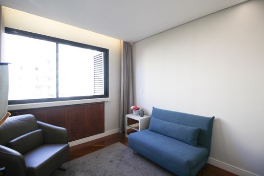 Apartamento com 3 quartos, piscina e academia no condomínio, ideal para comprar. — Quarto 2