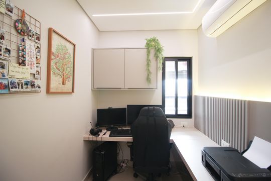 Apartamento com 3 quartos, piscina e academia no condomínio, ideal para comprar. — Corredor - Escritório 