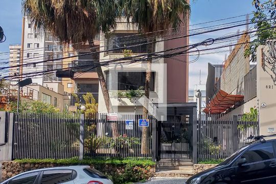 Apartamento à venda, com 200 m², 4 quartos e 3 vagas — Fachada