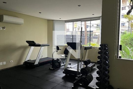 Apartamento à venda, com 200 m², 4 quartos e 3 vagas — Academia