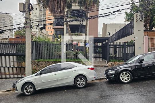 Apartamento à venda, com 200 m², 4 quartos e 3 vagas — Fachada