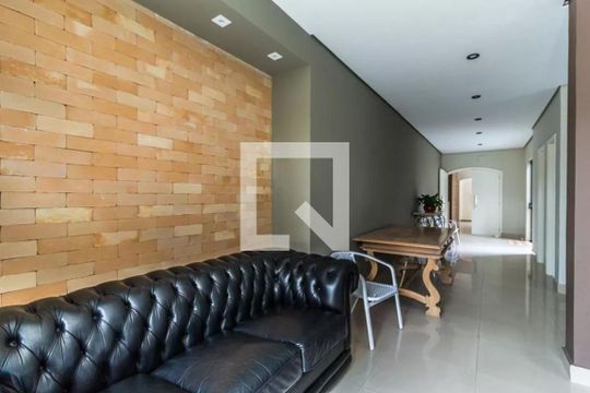 Apartamento à venda, com 200 m², 4 quartos e 3 vagas — Hall social