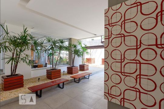 Apartamento à venda, com 87 m², 2 quartos e 2 vagas — Hall