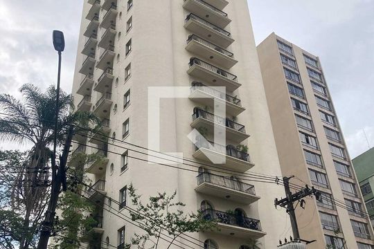Venda de apartamento mobiliado em Santa Cecilia com 5 quartos, piscina e quintal. — Fachada