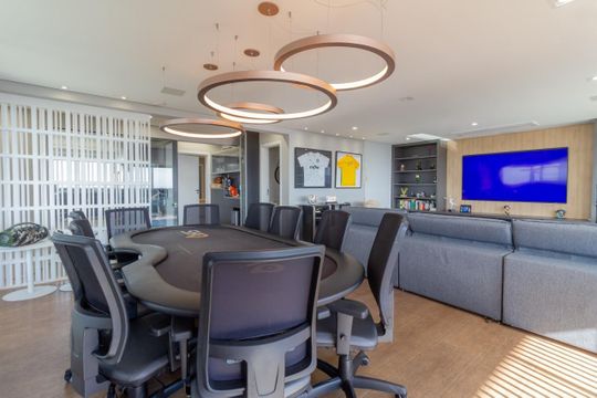 Apartamento à venda com 4 suítes, varanda gourmet e piscina no condomínio. Totalmente mobiliado. — foto 6