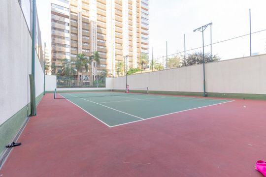 Apartamento à venda com 4 suítes, varanda gourmet e piscina no condomínio. Totalmente mobiliado. — foto 49