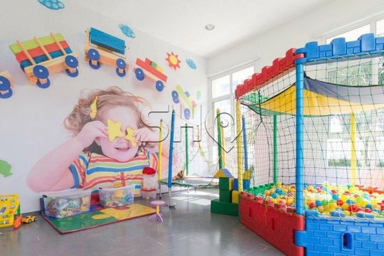 Compra apartamento mobiliado com 2 suítes, varanda gourmet e churrasqueira no condomínio. — foto 1