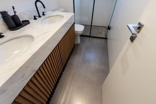 Comprar apartamento com 3 quartos, 2 suítes, varanda e piscina no condomínio. Animais permitidos. — foto 36
