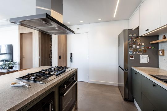 Comprar apartamento com 3 quartos, 2 suítes, varanda e piscina no condomínio. Animais permitidos. — foto 63