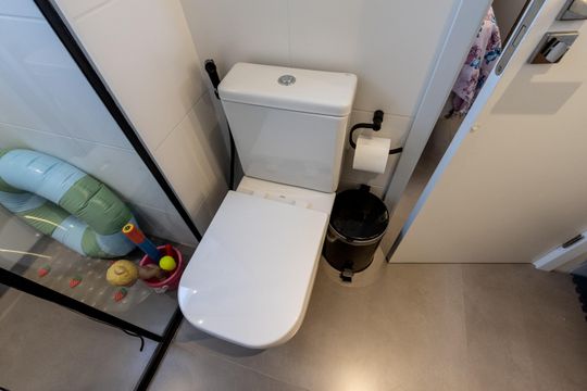Comprar apartamento com 3 quartos, 2 suítes, varanda e piscina no condomínio. Animais permitidos. — foto 48