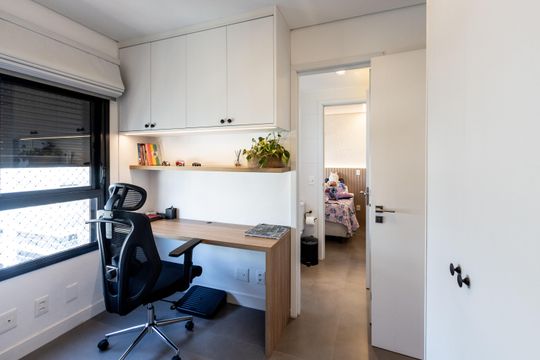 Comprar apartamento com 3 quartos, 2 suítes, varanda e piscina no condomínio. Animais permitidos. — foto 57