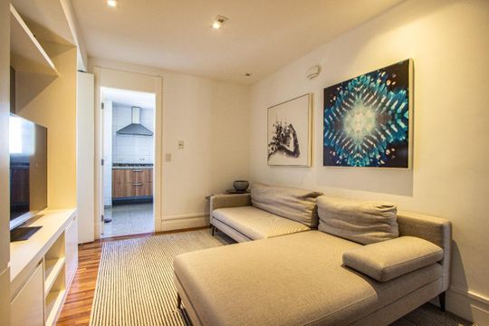 Comprar apartamento mobiliado em Perdizes com 4 quartos e varanda. — foto 3