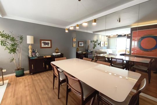 Apartamento à venda, com 93 m², 3 quartos e 2 vagas — Sala