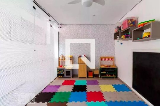 Apartamento à venda, com 93 m², 3 quartos e 2 vagas — Área externa