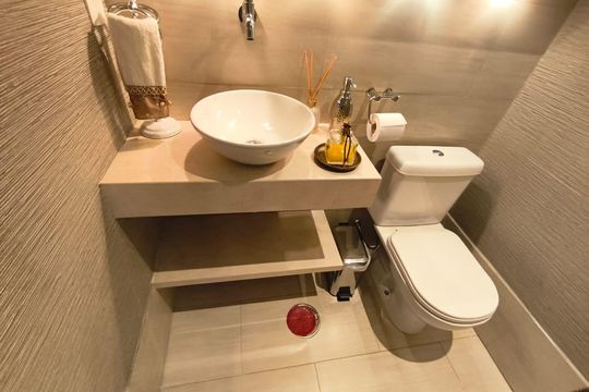 Apartamento à venda, com 93 m², 3 quartos e 2 vagas — Banheiro 2