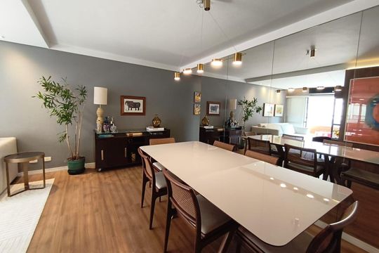 Apartamento à venda, com 93 m², 3 quartos e 2 vagas — Sala