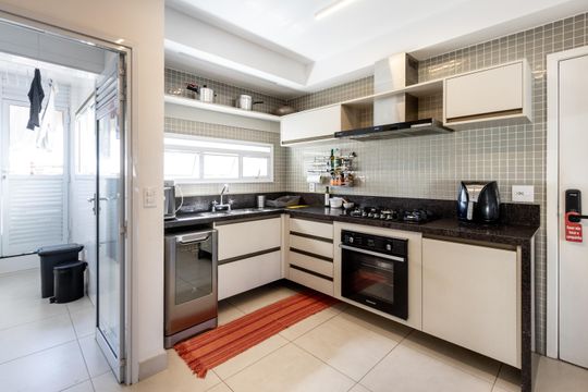 Comprar apartamento com 3 suítes e academia no condomínio. — foto 71
