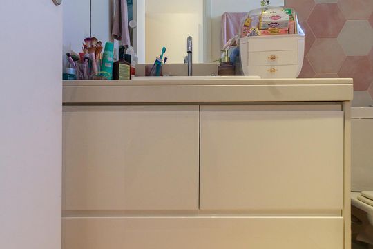 Venda de apartamento em Campo Belo, 2 quartos, varanda, closet, piscina, academia e churrasqueira. — Suíte 2 - Banheiro