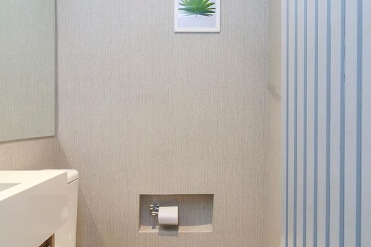 Venda de apartamento em Campo Belo, 2 quartos, varanda, closet, piscina, academia e churrasqueira. — Lavabo