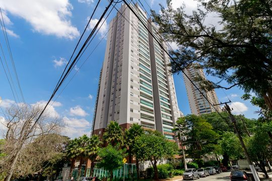 Venda de apartamento em Campo Belo, 2 quartos, varanda, closet, piscina, academia e churrasqueira. — Fachada