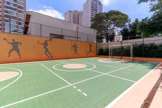 Venda de apartamento em Campo Belo, 2 quartos, varanda, closet, piscina, academia e churrasqueira. — Quadra Esportiva