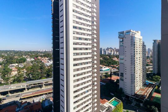Venda de apartamento em Campo Belo, 2 quartos, varanda, closet, piscina, academia e churrasqueira. — Sala - Vista