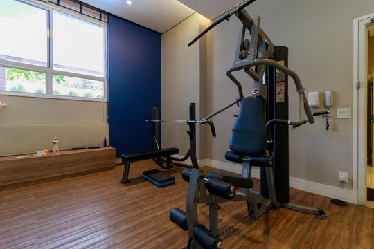 Venda de apartamento em Campo Belo, 2 quartos, varanda, closet, piscina, academia e churrasqueira. — Academia